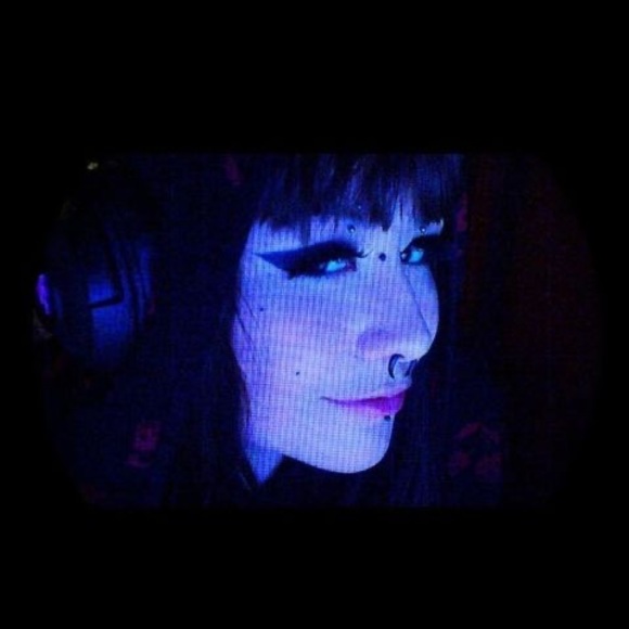 Meet your Posher, Jolene - Picture 1 of 1